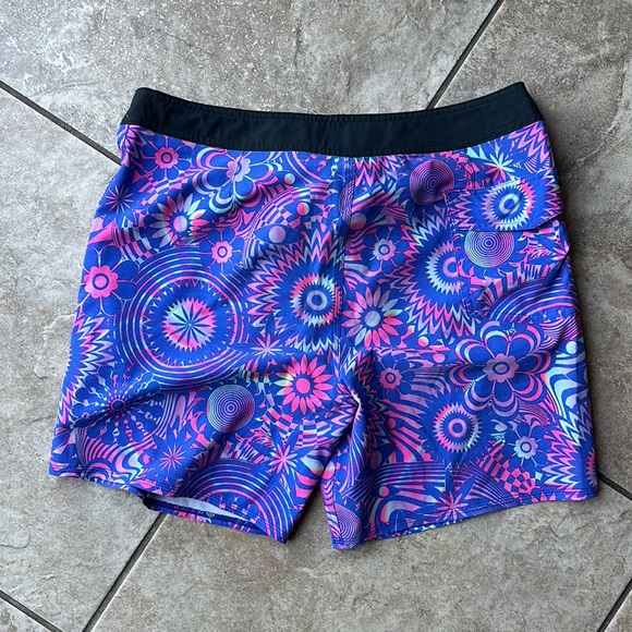 Quiksilver Board Shoes Swimming Trunks - Picture 5 of 5